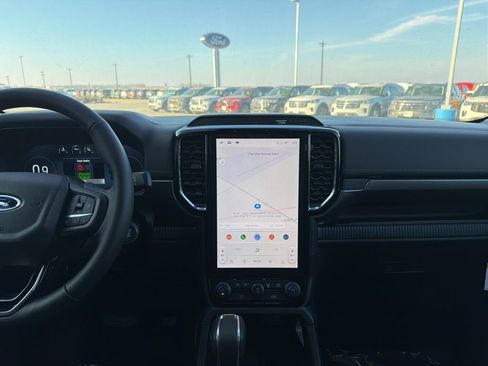 New 2025 Ford Ranger Lariat w/ FX4 Off-Road Package image 18