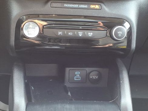 Used 2023 Ford Escape Platinum image 17