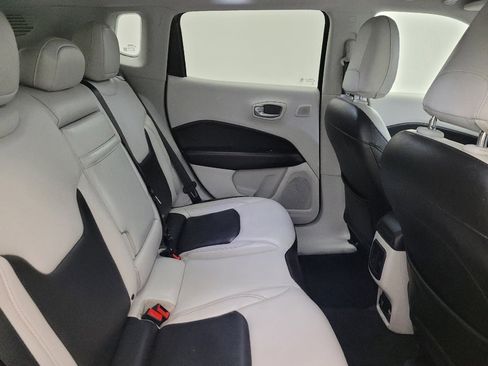 Used 2018 Jeep Compass Limited w/ Navigation Group image 19