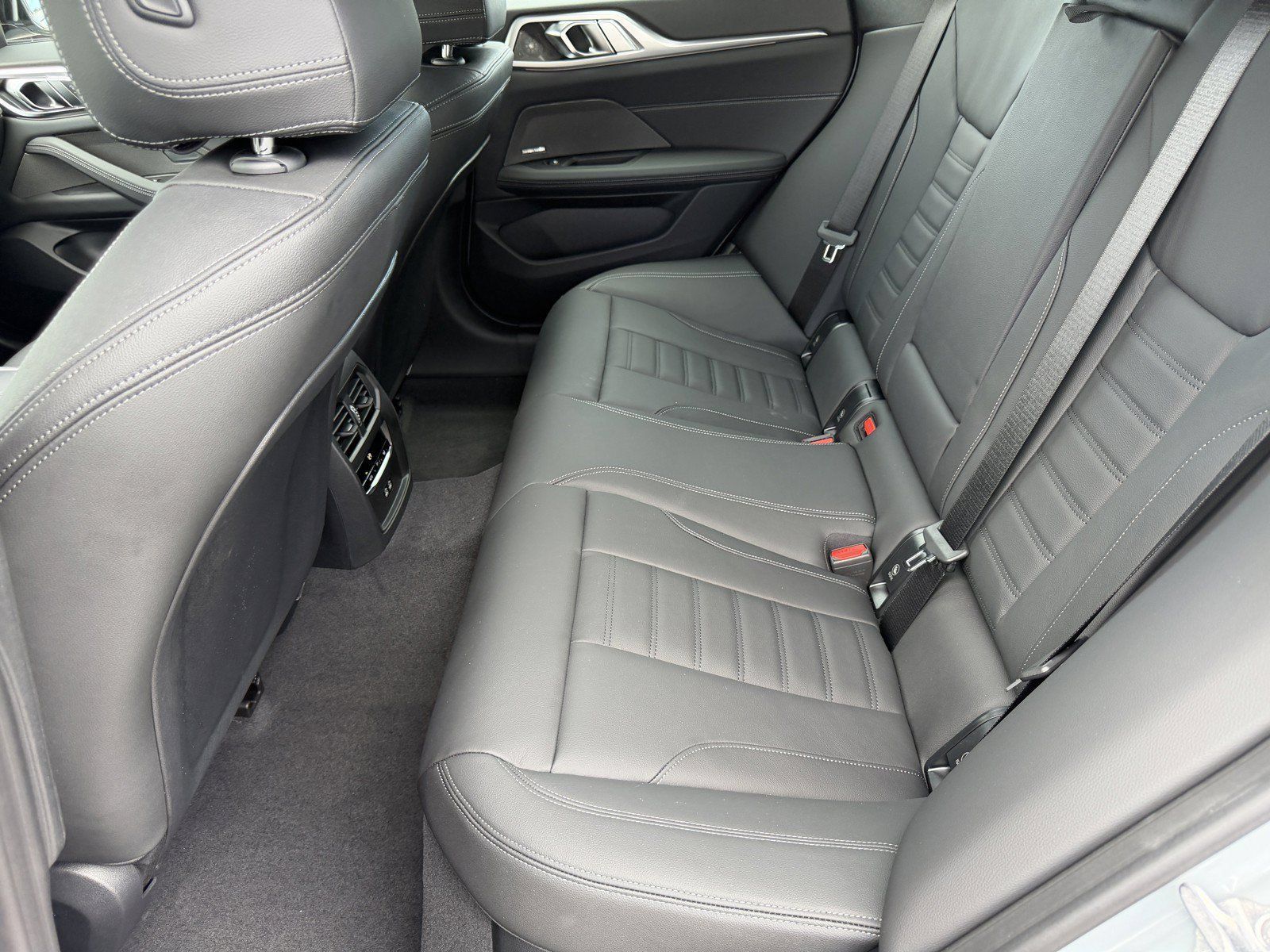 New 2026 BMW 430i w/ M Sport Package RWD image 18