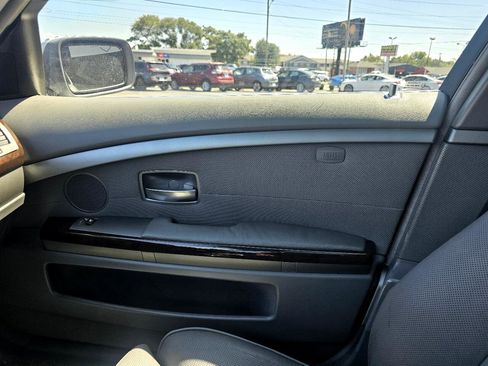 Used 2003 BMW 745Li image 41