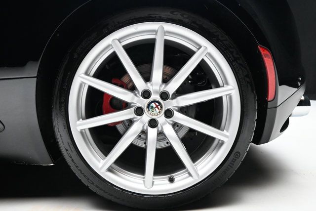 Used 2016 Alfa Romeo 4C Spider RWD image 40