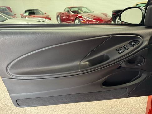 Used 2004 Ford Mustang Mach 1 RWD image 45