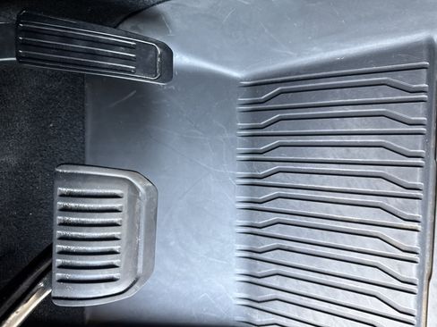 Used 2025 Jeep Grand Cherokee Laredo X w/ Luxury Tech Group I image 18