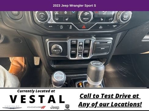 Used 2023 Jeep Wrangler Unlimited Sport AWD/4WD image 17