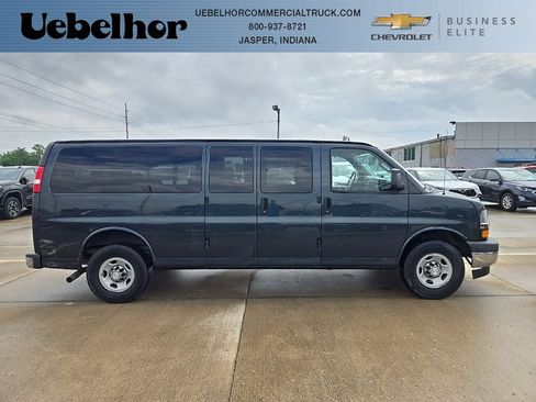 Used 2017 Chevrolet Express 3500 LT w/ LT Preferred Equipment Group image 1