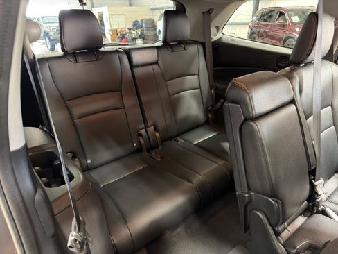 Used 2016 Honda Pilot Touring image 29