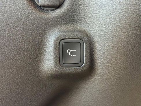 New 2026 Jeep Compass Limited image 8