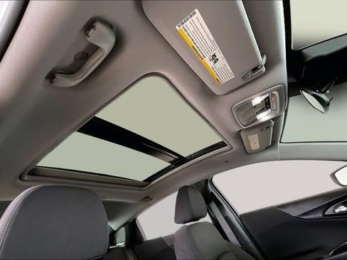 Used 2024 Chevrolet Malibu LT image 19