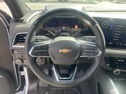 New 2026 Chevrolet Suburban High Country AWD/4WD image 6