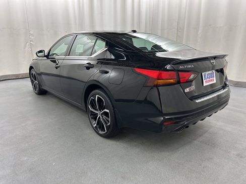 Used 2023 Nissan Altima 2.5 SR image 4