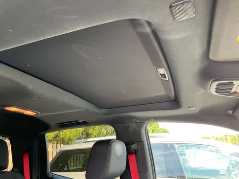 Used 2024 Chevrolet Colorado Z71 w/ Z71 Convenience Package 2 image 12