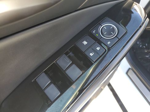 Used 2024 Lexus IS 300 image 18