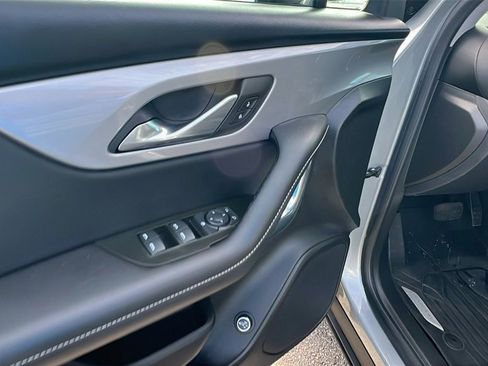 Certified 2023 Chevrolet Blazer LT w/ Convenience Package image 12