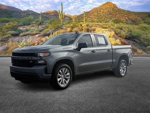 Used 2022 Chevrolet Silverado 1500 Custom w/ Safety Confidence Package image 9