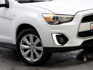 Used 2015 Mitsubishi Outlander Sport SE video 3