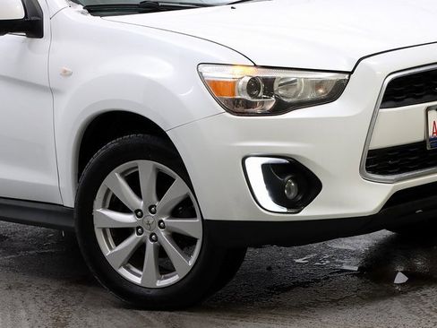 Used 2015 Mitsubishi Outlander Sport SE image 3