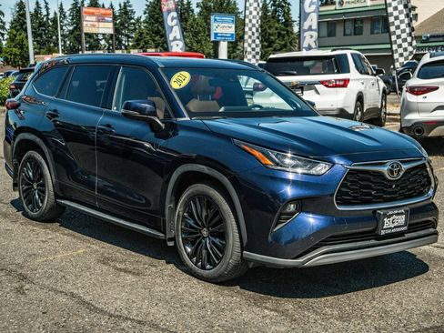 Used 2021 Toyota Highlander Platinum AWD/4WD image 6
