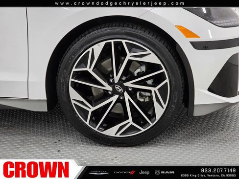 Used 2023 Hyundai Ioniq 6 SEL RWD image 9