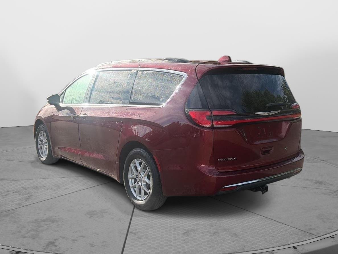 Used 2022 Chrysler Pacifica Touring-L FWD image 5