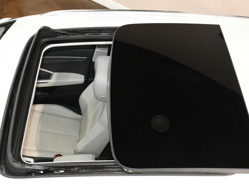 Used 2021 Audi Q3 2.0T Premium Plus w/ Premium Plus Package image 50