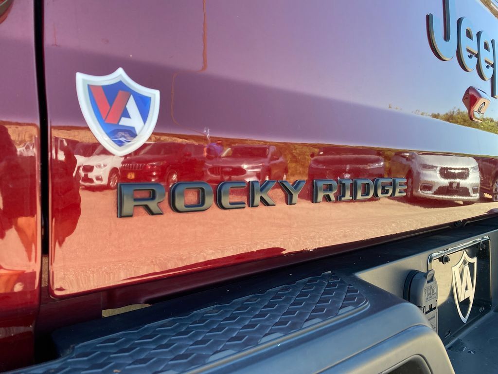 Used 2021 Jeep Gladiator Sport AWD/4WD image 36