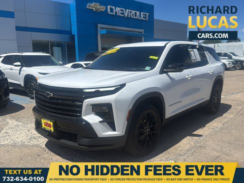 Used 2024 Chevrolet Traverse LS w/ Midnight/Sport Edition AWD/4WD image 1