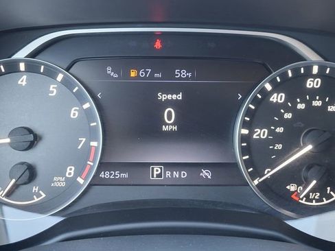 Certified 2025 Nissan Frontier SV w/ SV Convenience Package RWD image 10