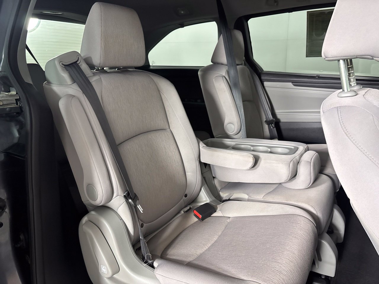 Used 2018 Honda Odyssey EX image 25
