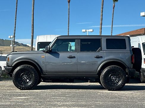 New 2026 Ford Bronco Badlands image 6