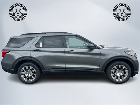 New 2026 Ford Explorer Active w/ Active Comfort Package image 4