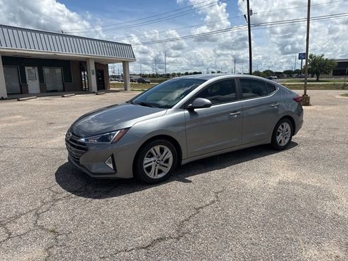 Used 2019 Hyundai Elantra SEL FWD image 8