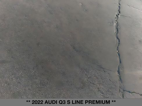 Used 2022 Audi Q3 2.0T Premium w/ Black Optic Sport Package image 9