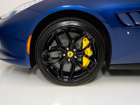 Used 2019 Ferrari GTC4Lusso T RWD image 11