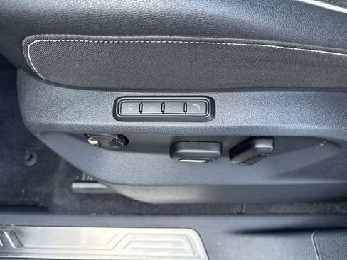 Certified 2025 Volkswagen Atlas SEL Premium R-Line image 23