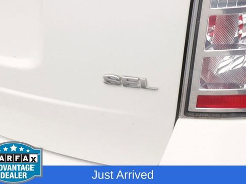 Used 2010 Ford Edge SEL image 8