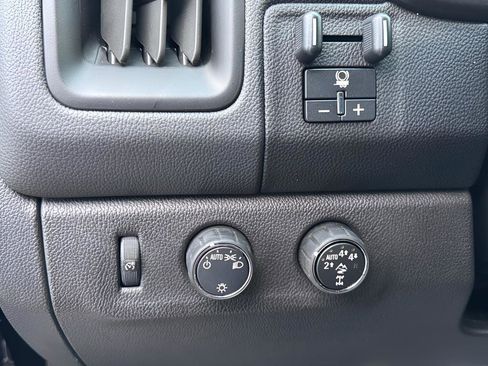 Used 2022 Chevrolet Colorado ZR2 image 20