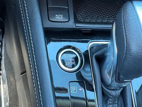 Used 2024 Nissan Kicks SR w/ SR Premium Package image 32