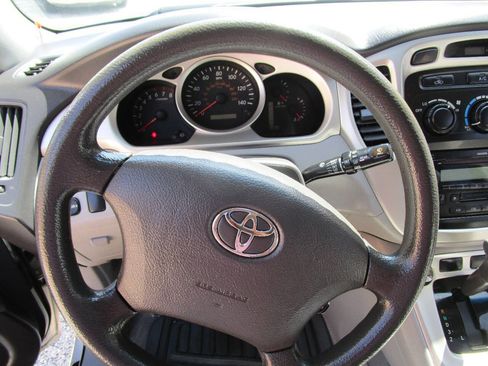 Used 2006 Toyota Highlander 4WD V6 w/ Appearance Pkg image 10