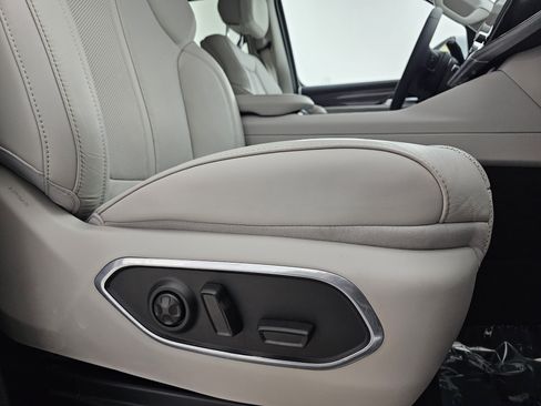 Used 2022 Jeep Wagoneer Series II image 15