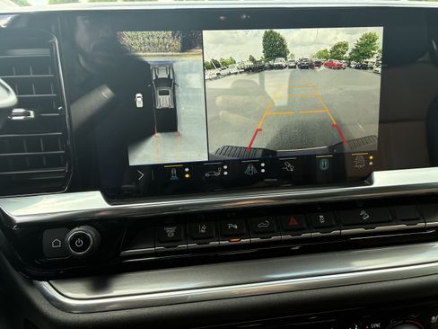 Used 2025 Chevrolet Silverado 3500 High Country w/ High Country Premium Package AWD/4WD image 36