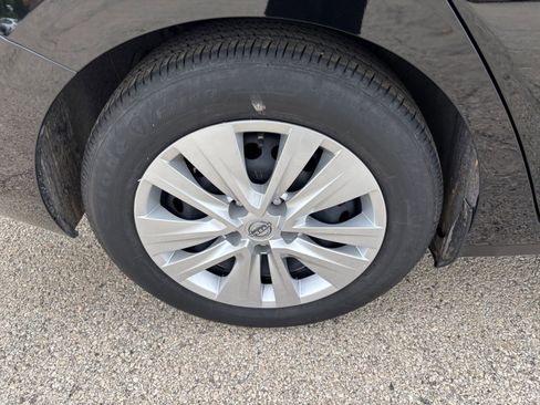 Used 2025 Nissan Sentra S FWD image 28