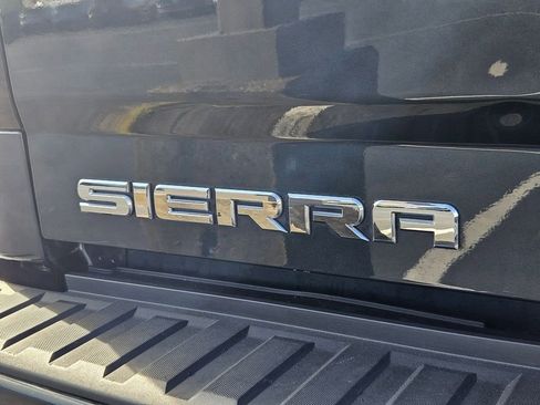 Used 2017 GMC Sierra 1500 SLT w/ All Terrain Package AWD/4WD image 26