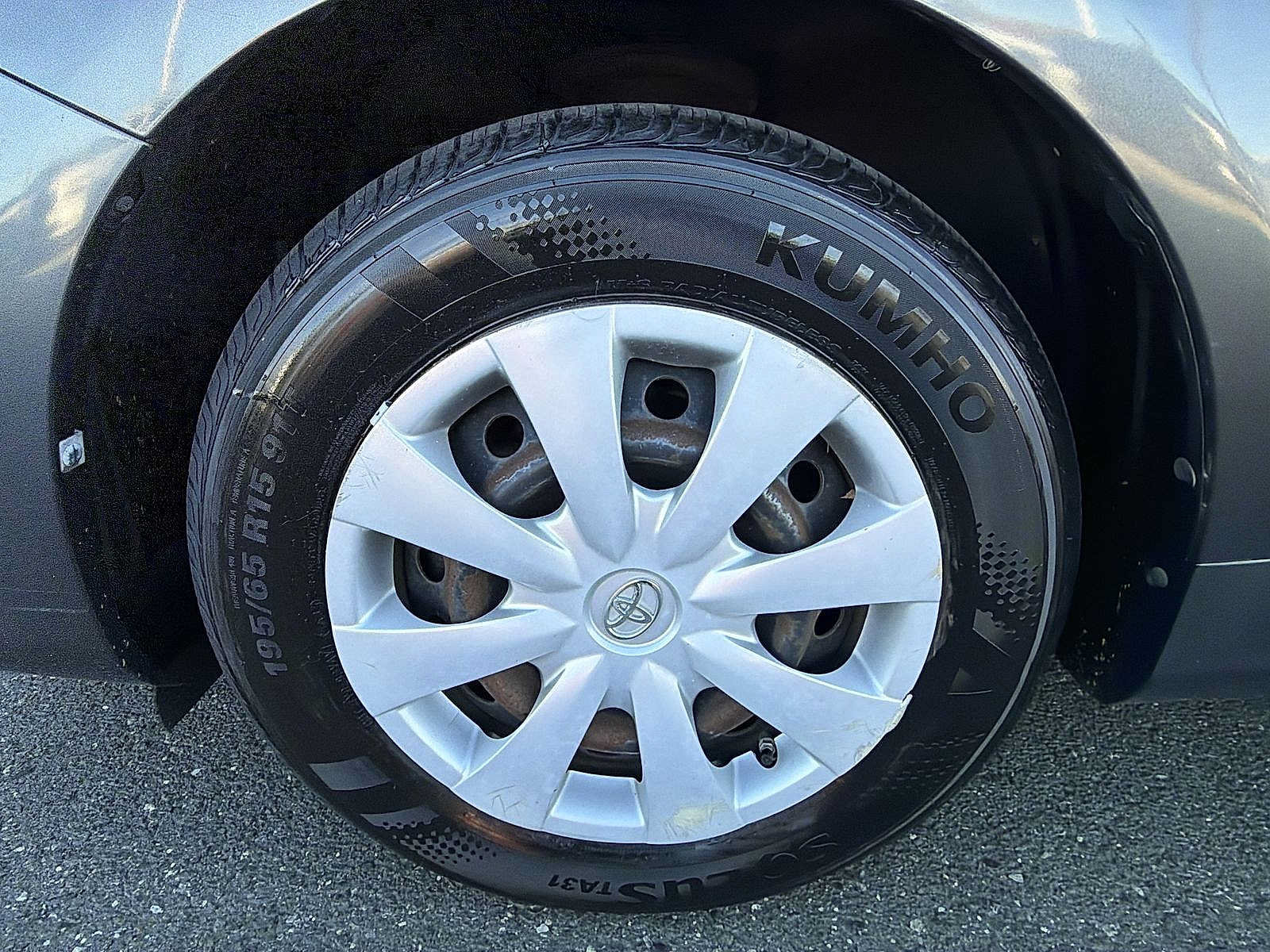 Used 2010 Toyota Corolla LE FWD image 16