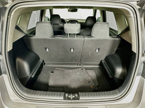 Used 2025 Kia Soul LX w/ LX Technology Package FWD image 27