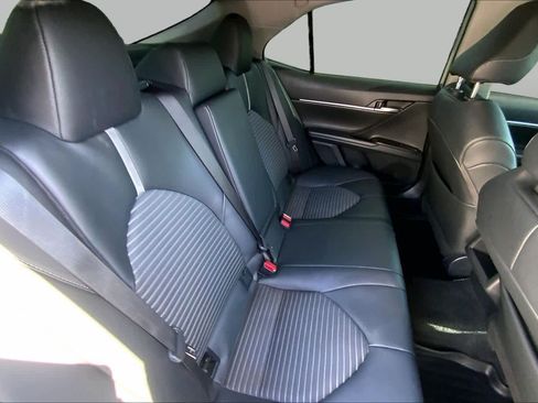 Used 2024 Toyota Camry SE FWD image 18