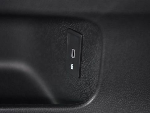 New 2025 Volkswagen ID. Buzz Pro S image 23