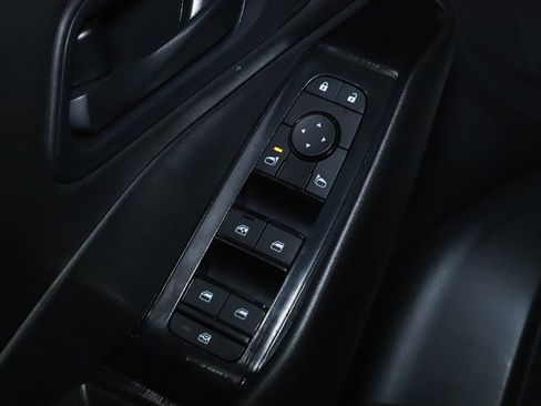 Used 2024 Nissan Rogue S AWD/4WD image 16