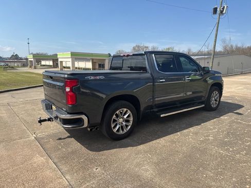 Used 2020 Chevrolet Silverado 1500 LTZ w/ LTZ Premium Package image 28