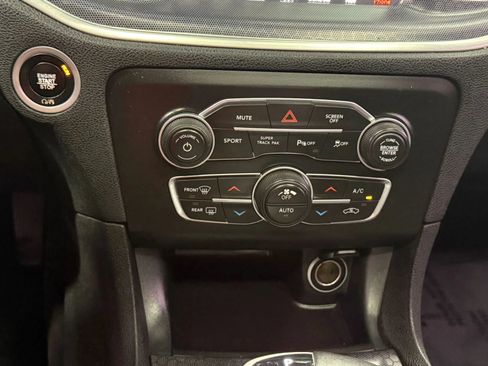 Used 2017 Dodge Charger R/T Scat Pack w/ Driver Confidence Group RWD image 34